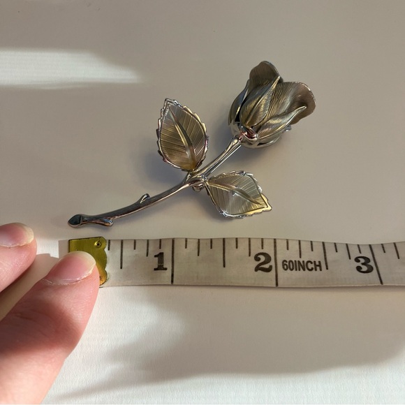 Silver Rose Brooch - Picture 3 of 4